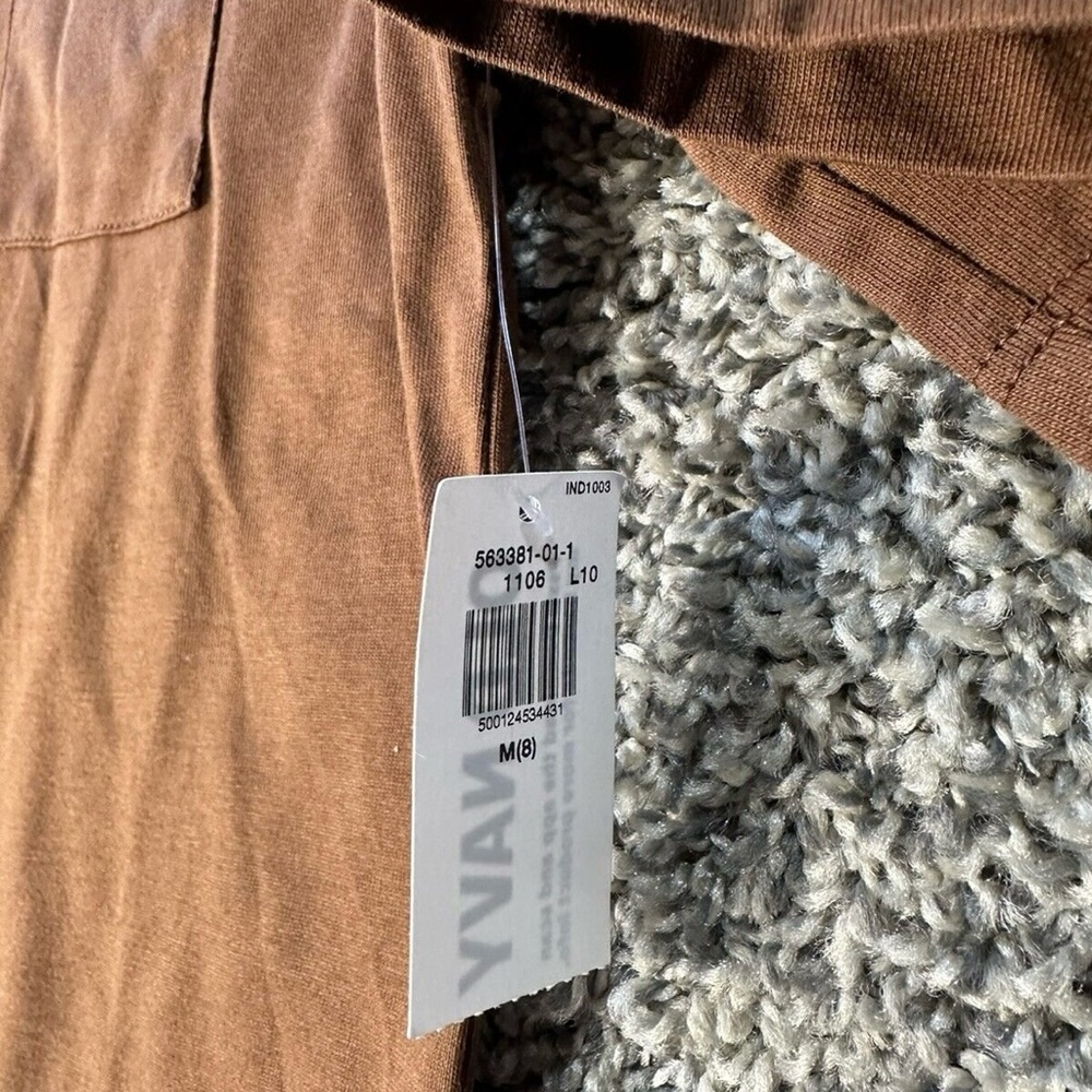 Old Navy Boys Short Sleeve Oversized Pocket Graphic T-shirt SZ 8 NWT - Picture 5 of 6